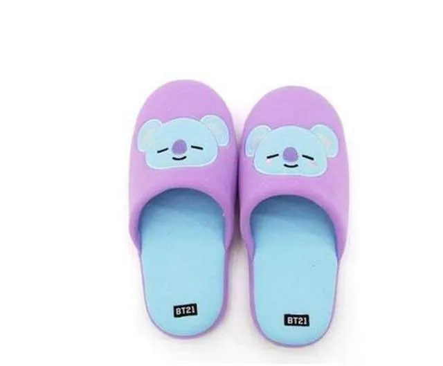BT21 SLIDE SLIPPERS