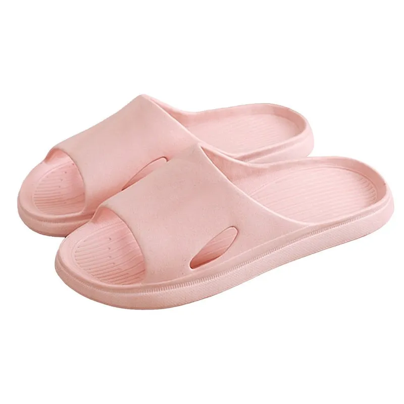 Comfortable and Stylish Cute Cat Paw Slippers: Perfect for Lounging at Home or Relaxing at the Beach